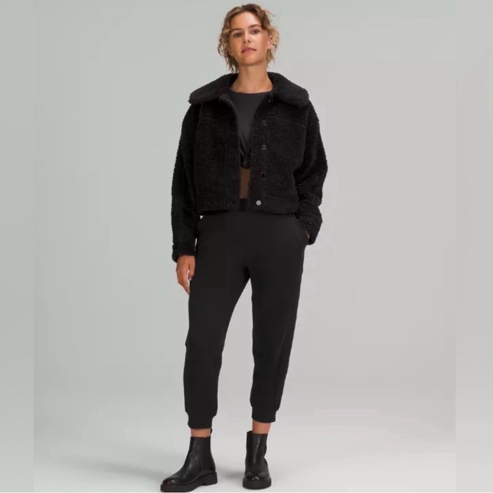 Lululemon textured fleece button jacket, size 6, black